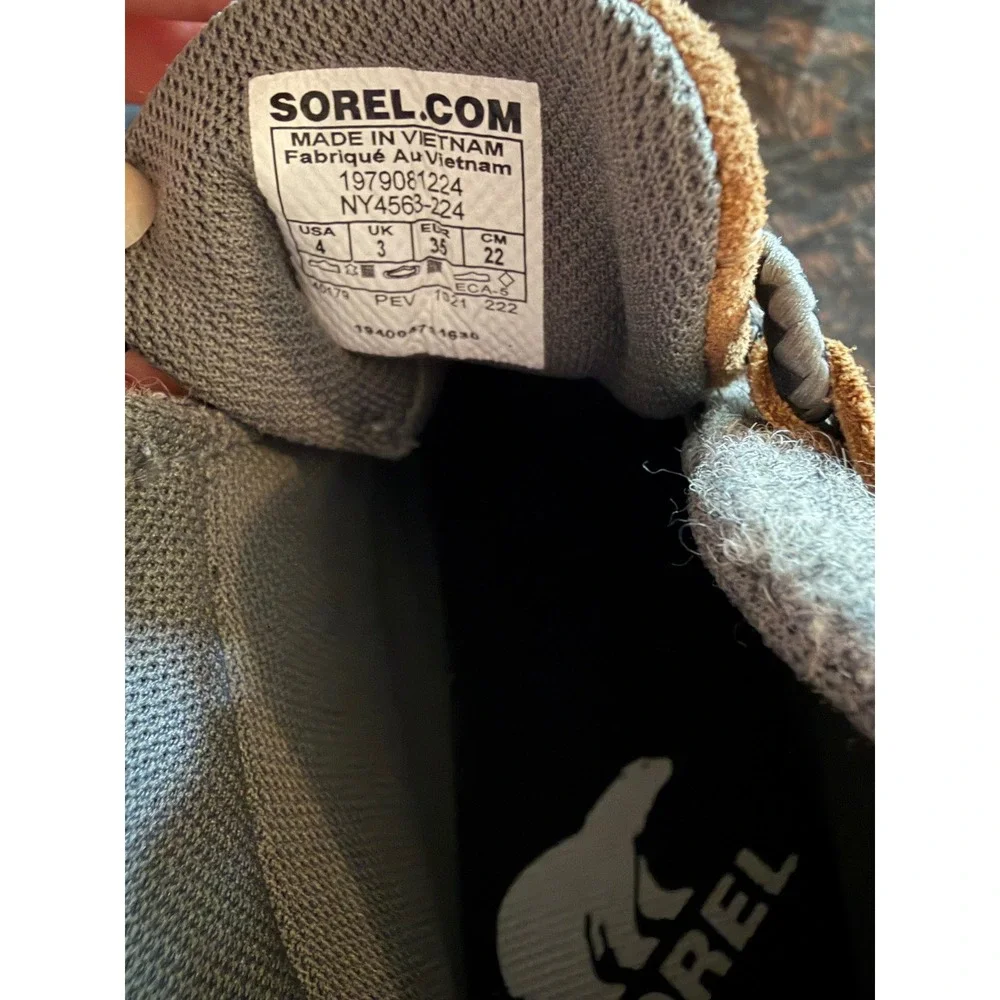 Sorel Out N About Classic Boots Kids Size 4 Gray Brown Waterproof Duck Boots Exc